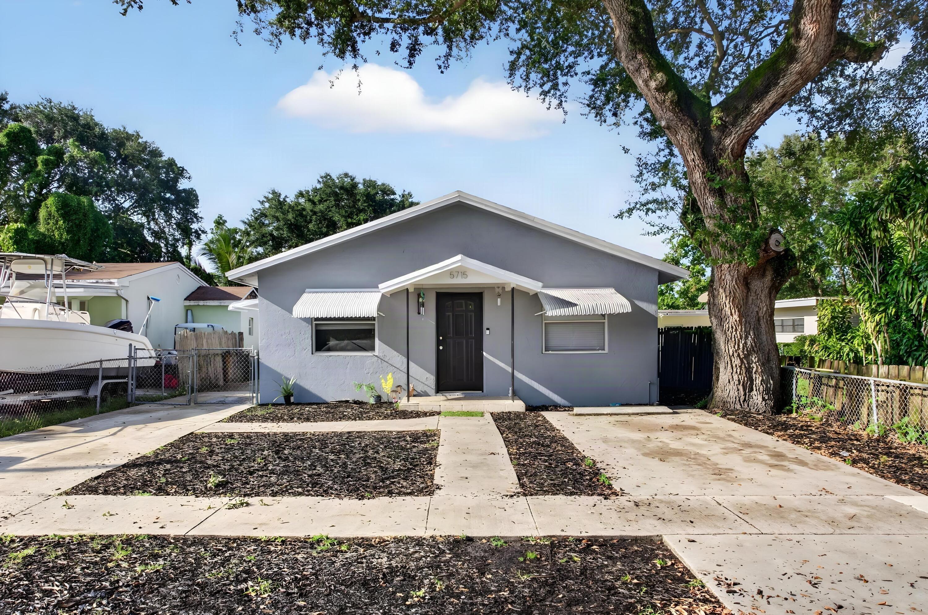 Garfield St, Hollywood, FL 33021