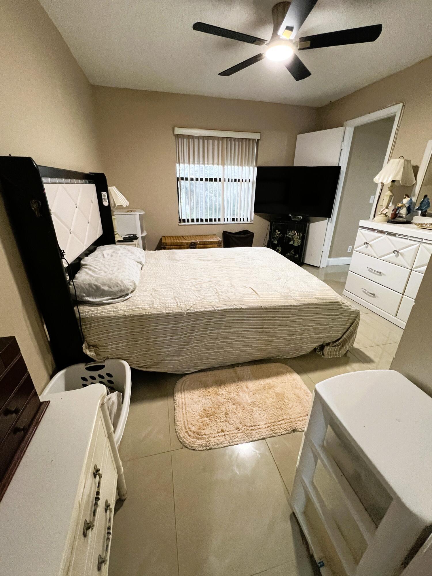 Golf Colony Ct, Lake Worth, FL 33467
