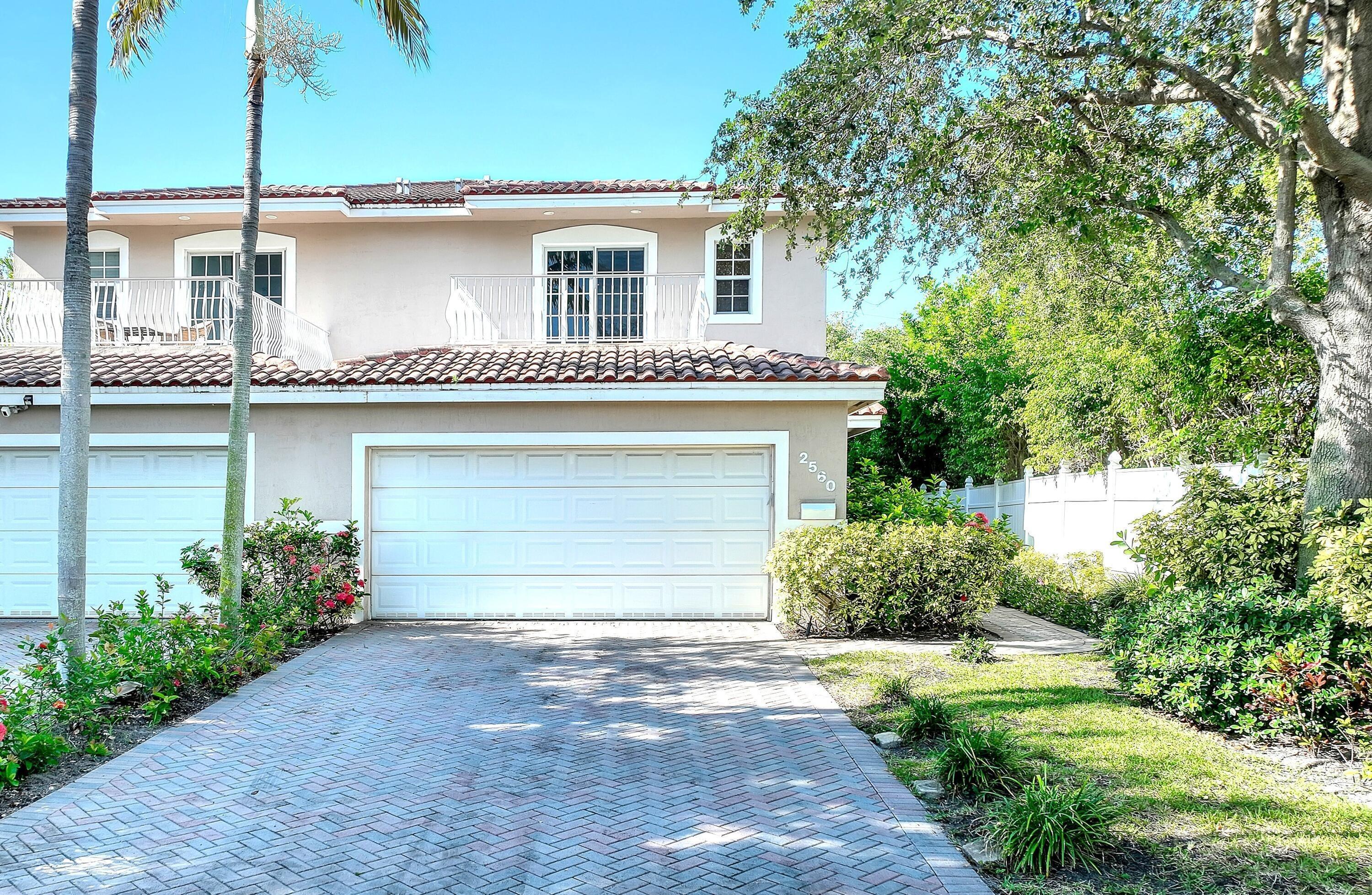 Ne 11th Ct, Pompano Beach, FL 33062