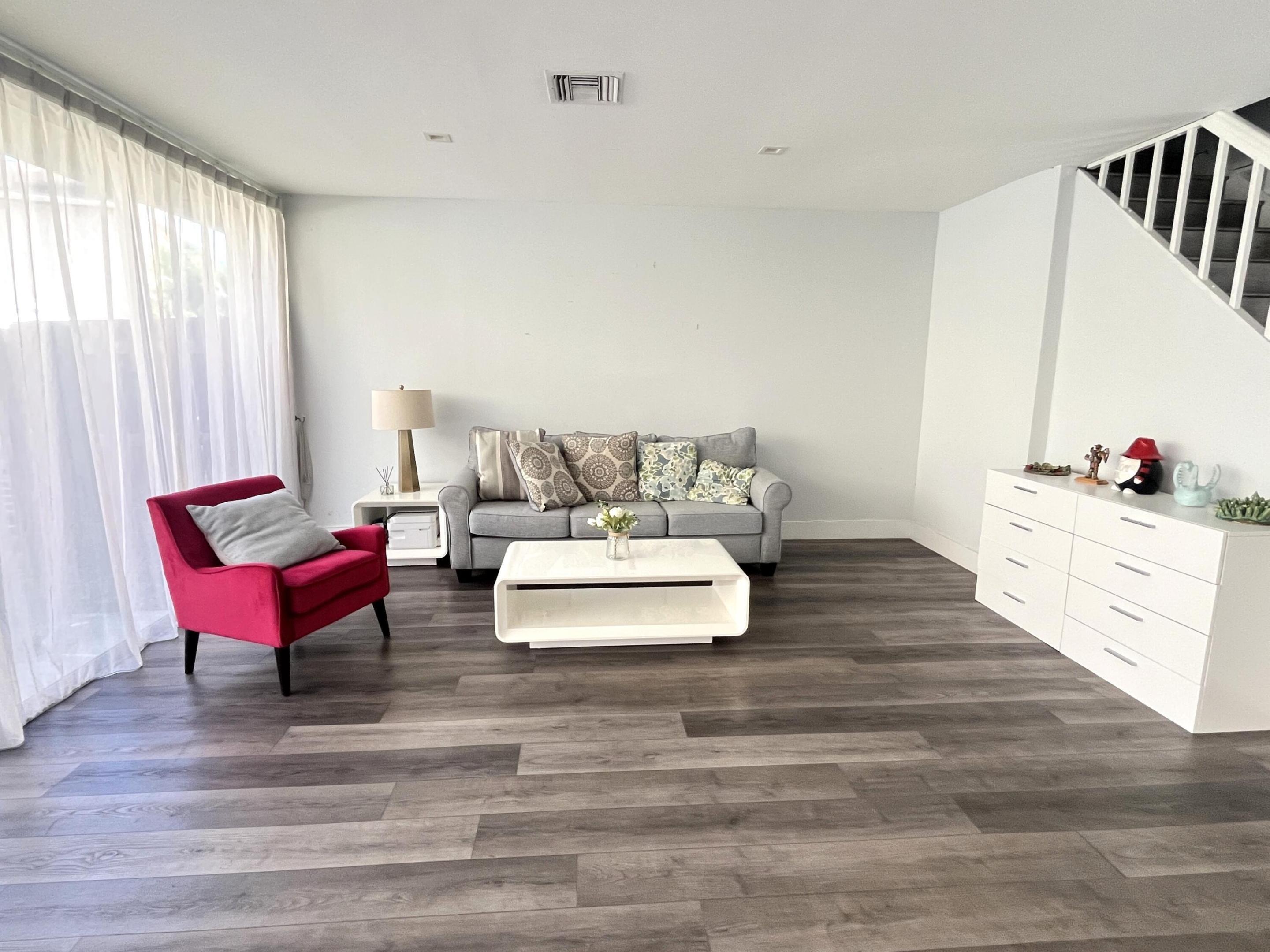 Nw 81st Ave, Plantation, FL 33324