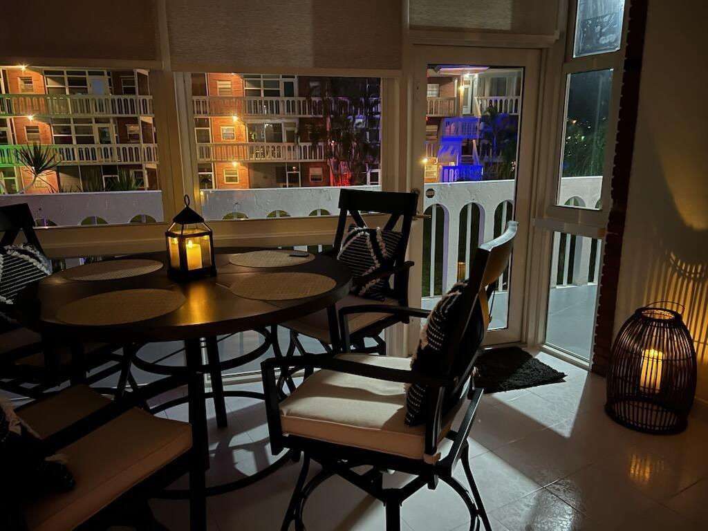 Ne 10th Ave, Hallandale Beach, FL 33009