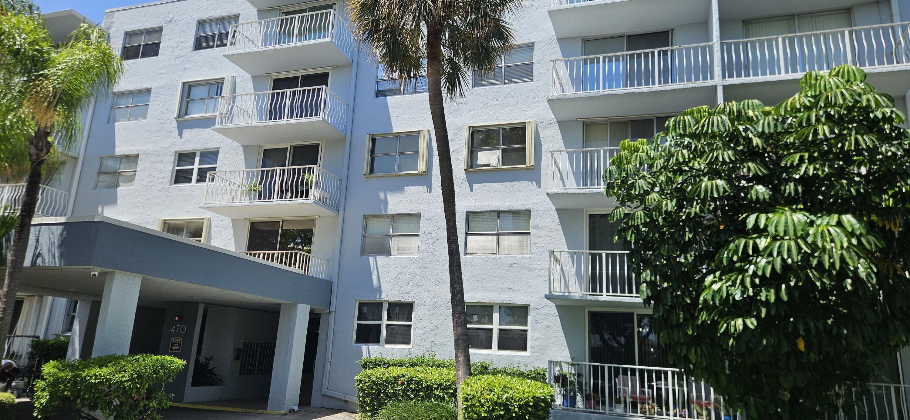 Executive Center Dr, West Palm Beach, FL 33401