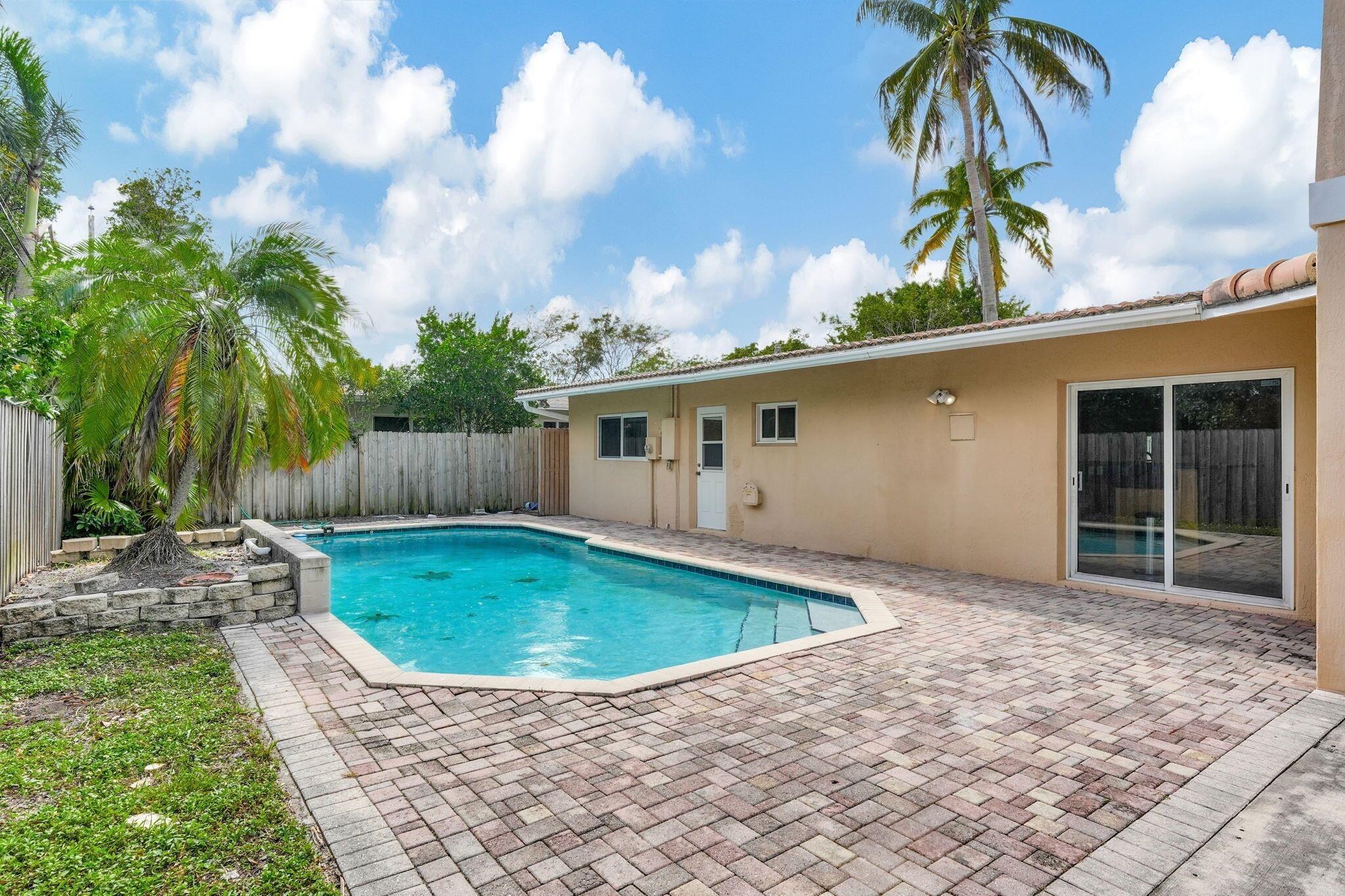 Ne 26th Ave, Pompano Beach, FL 33062