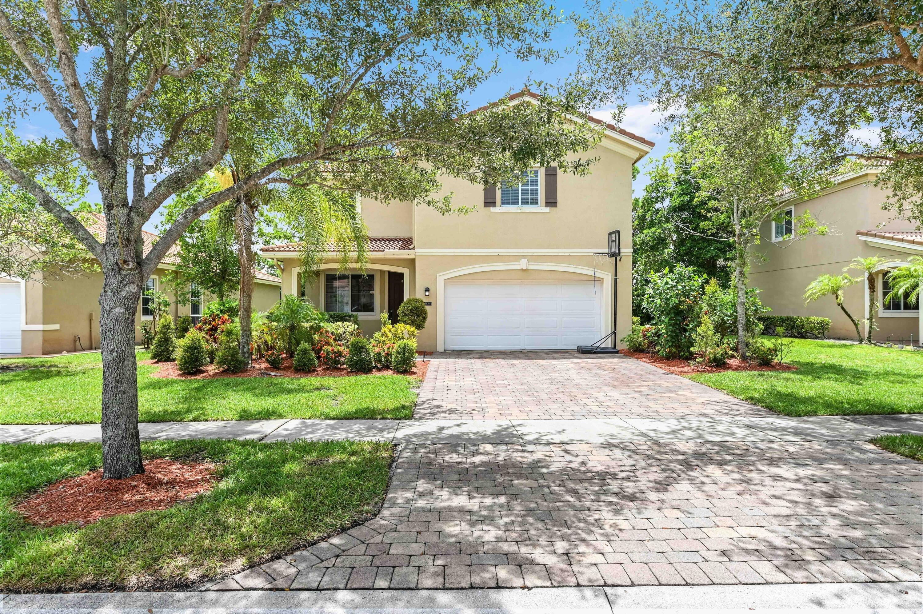 Osage Cir, West Palm Beach, FL 33413