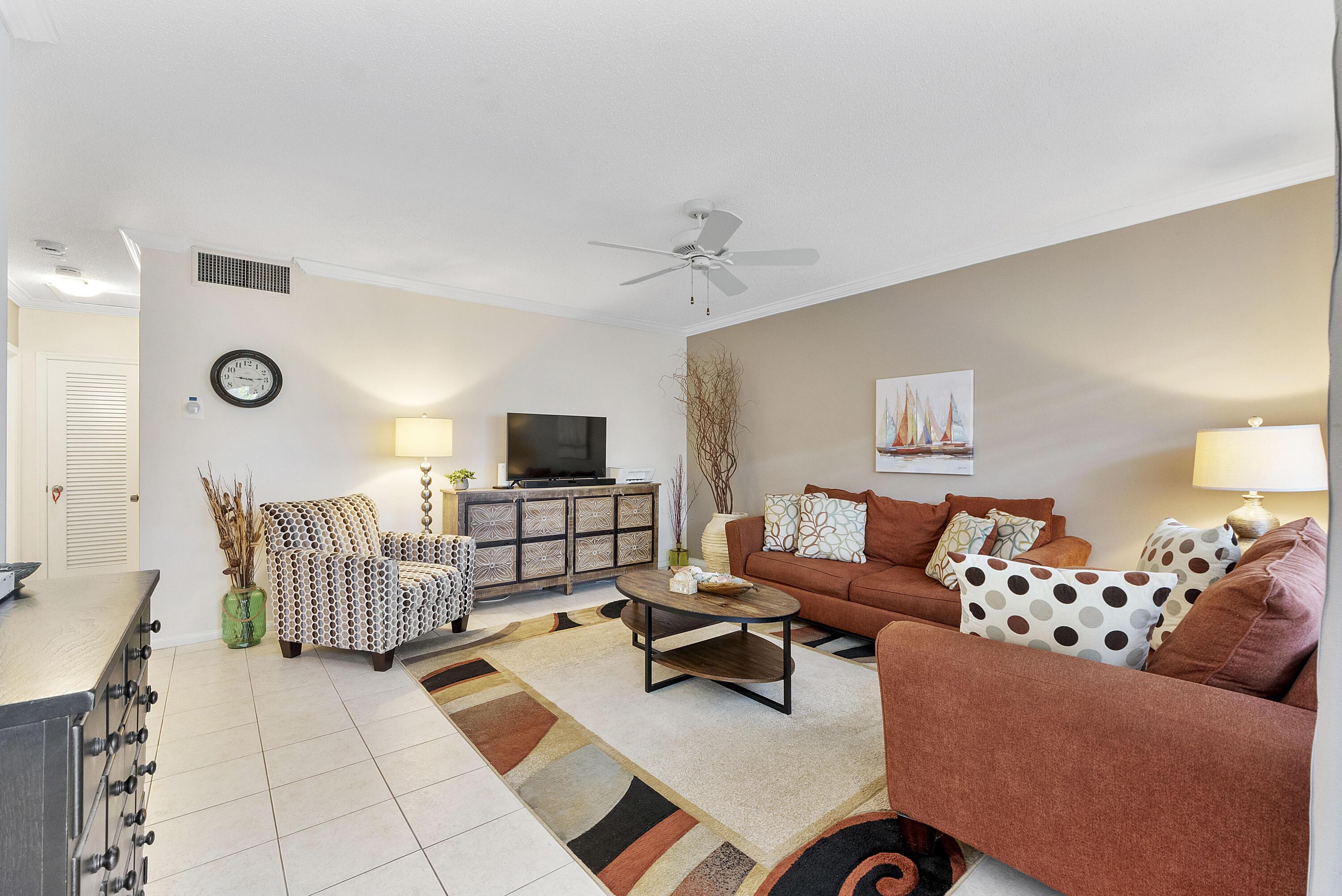 Ne 9th St, Fort Lauderdale, FL 33304