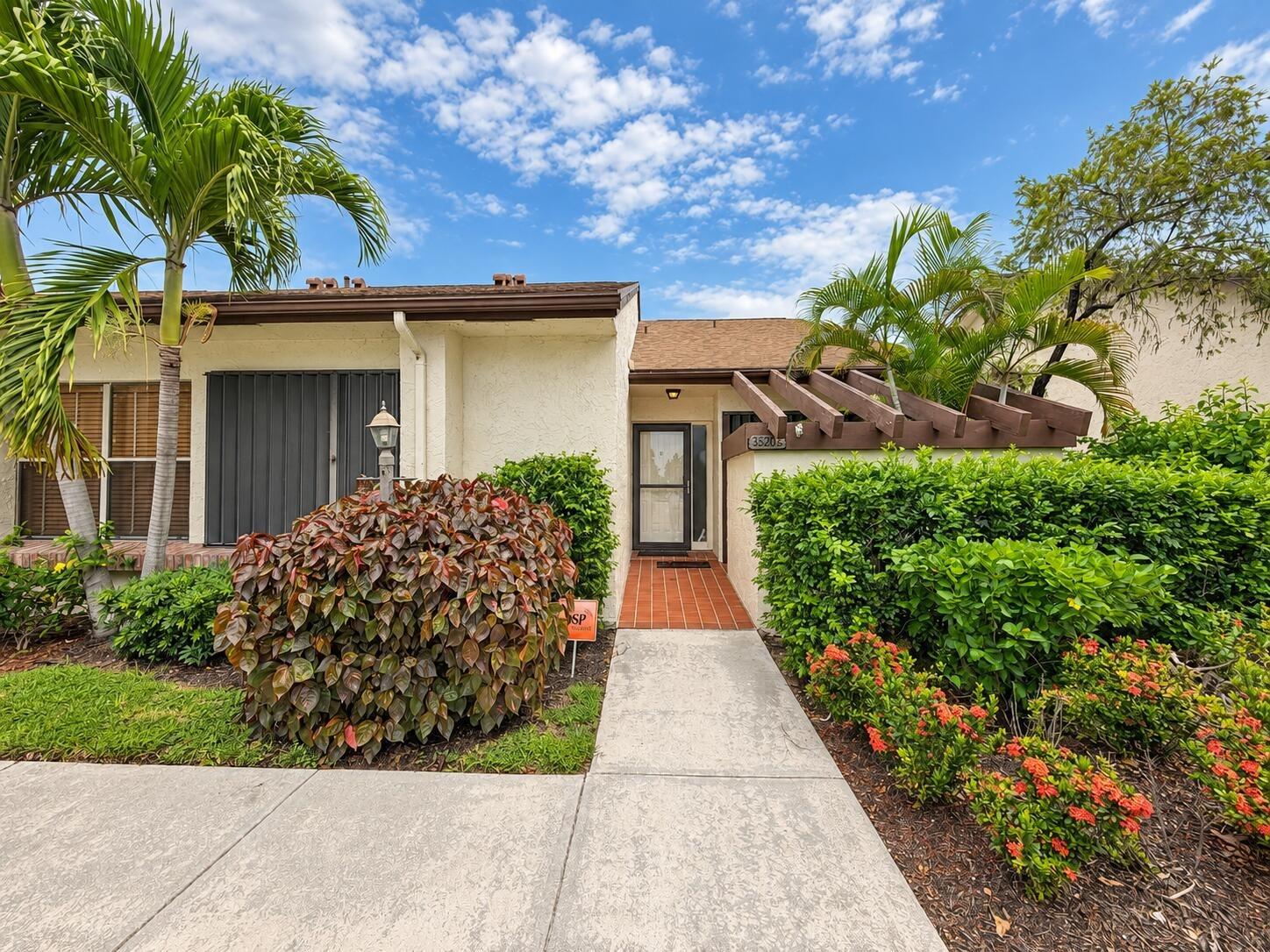 Wash Rd, Lake Worth, FL 33467