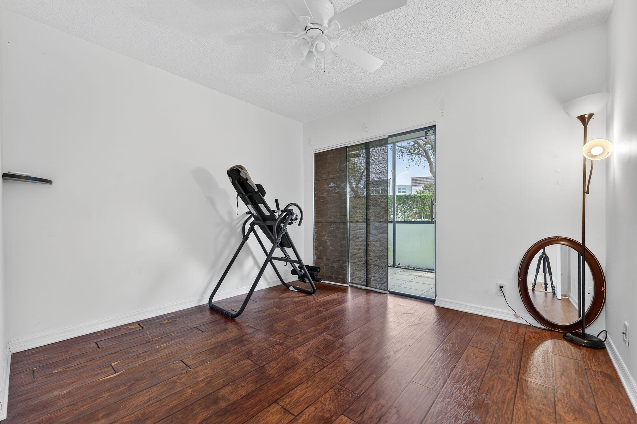 W Mcnab Rd, Tamarac, FL 33321