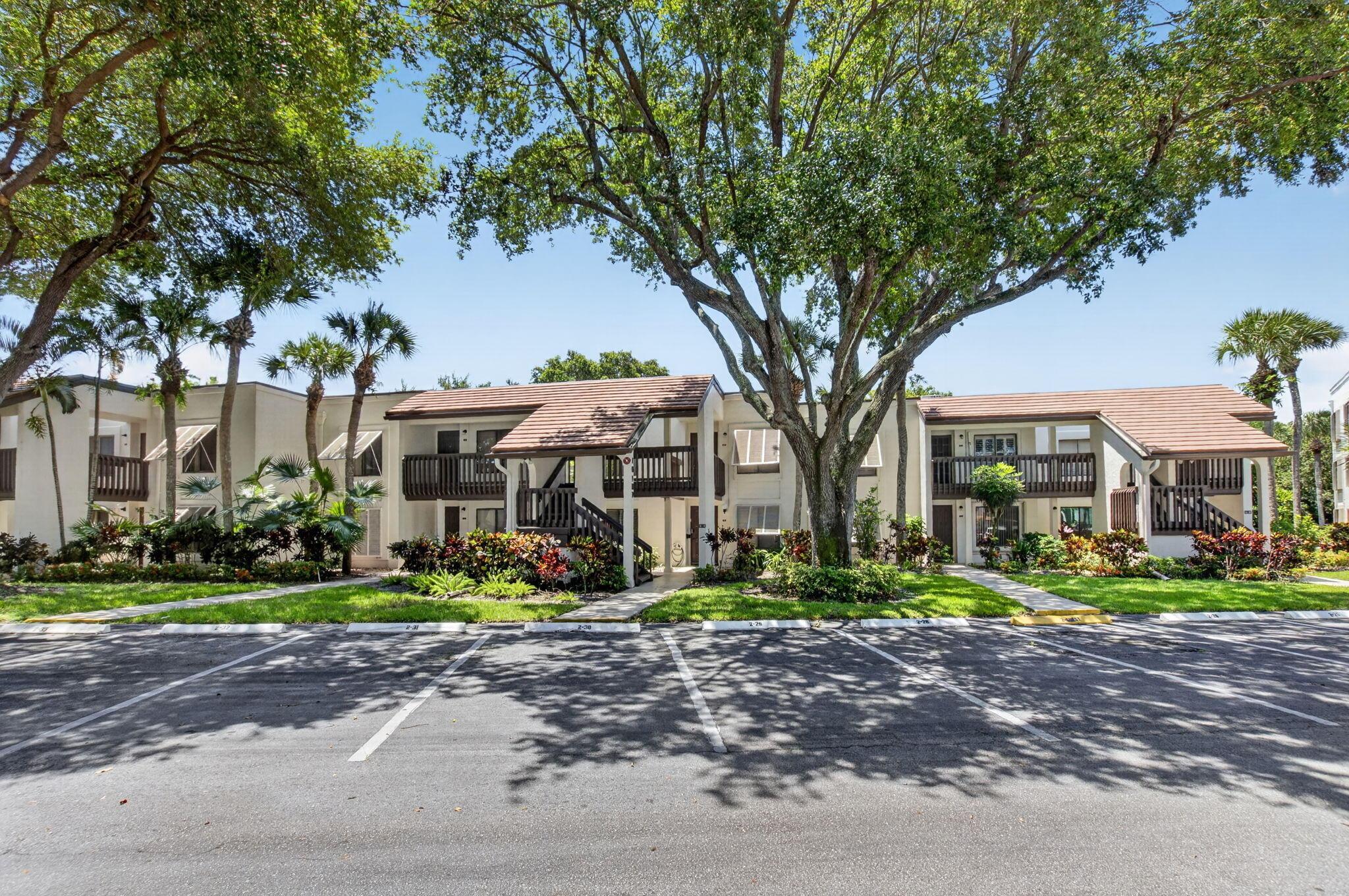 Mangrove Dr, Boynton Beach, FL 33437