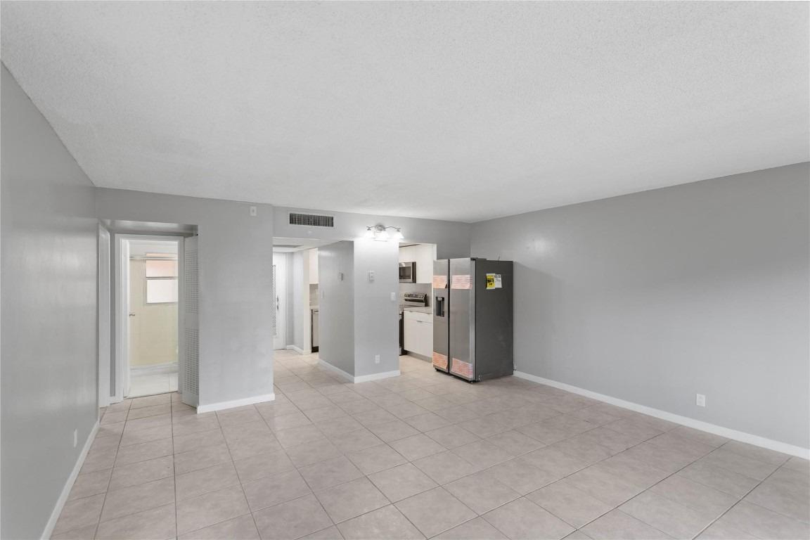 Nw 26th St, Lauderhill, FL 33313