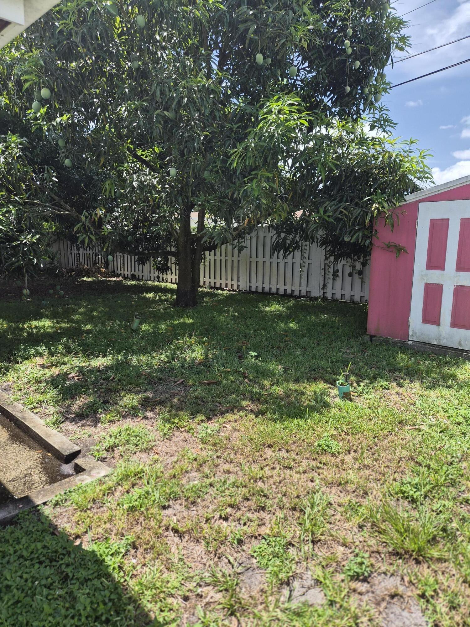 Nw 16th St, Lauderhill, FL 33313