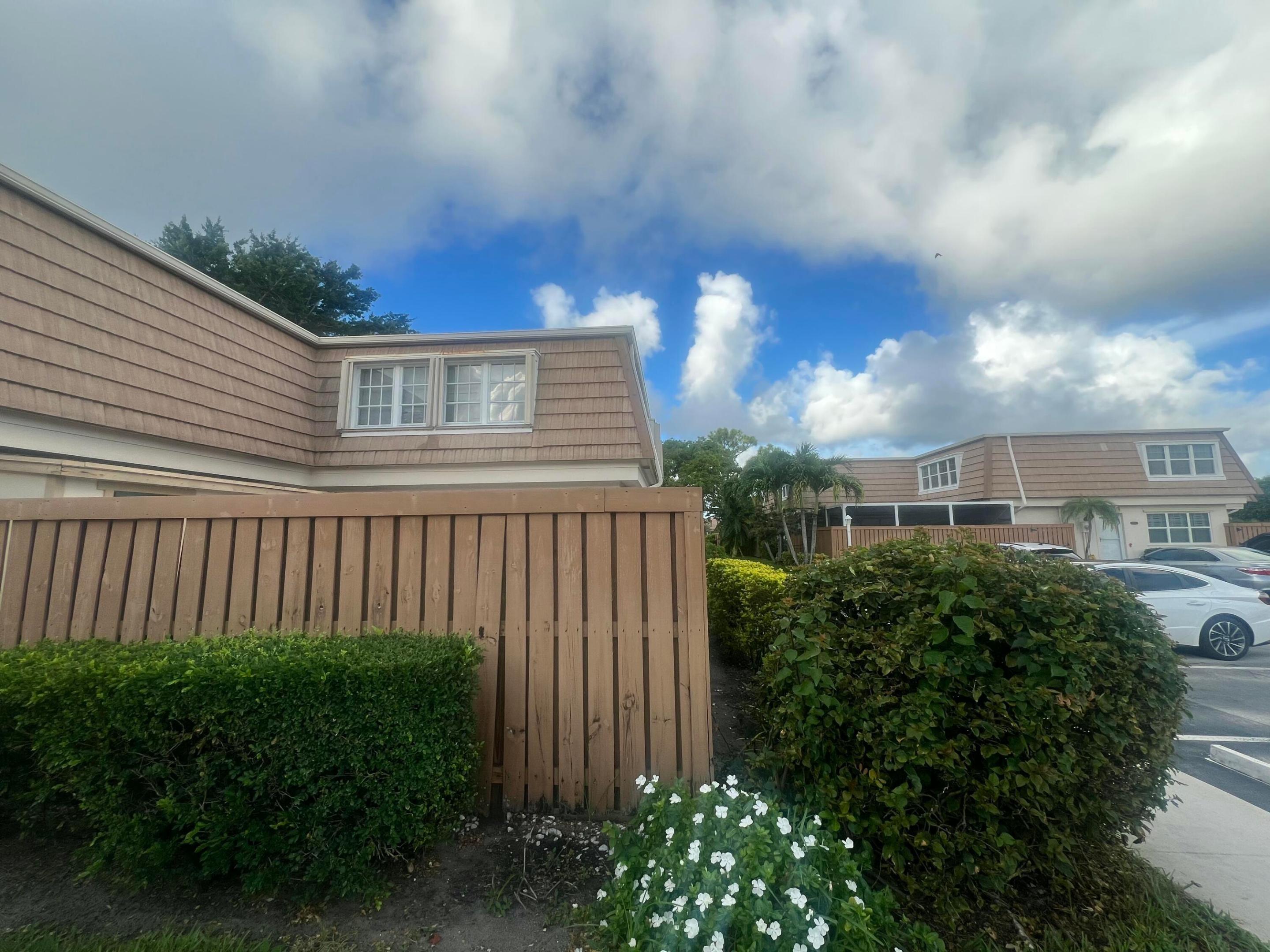 Hazel Ave, Palm Beach Gardens, FL 33410