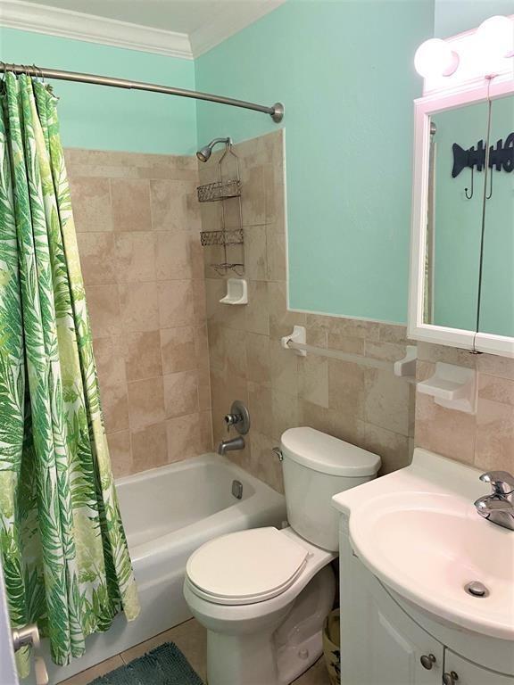 Ne 22nd Way, Fort Lauderdale, FL 33308