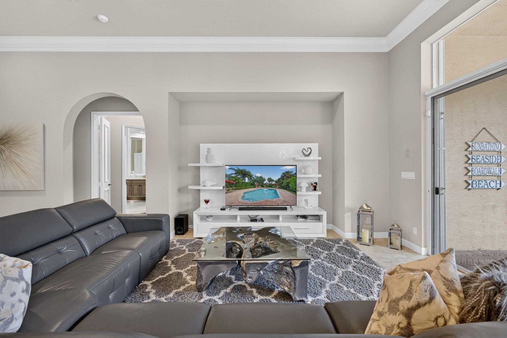 Viera Dr, Palm Beach Gardens, FL 33418