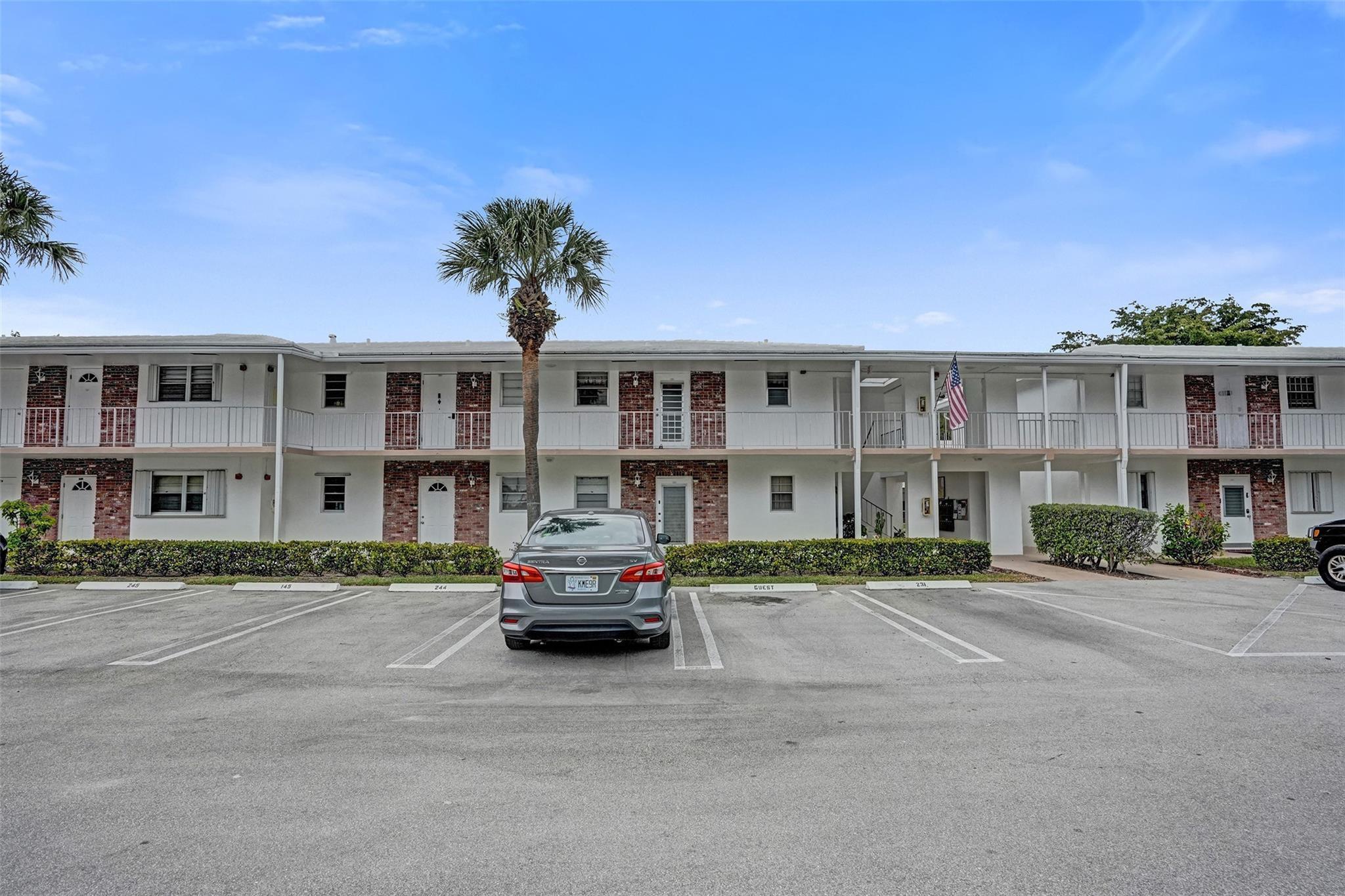 W Golf Blvd, Pompano Beach, FL 33064