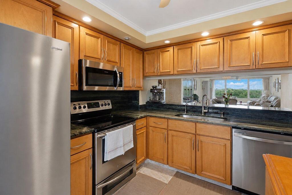 Cypress Reach Ct, Pompano Beach, FL 33069