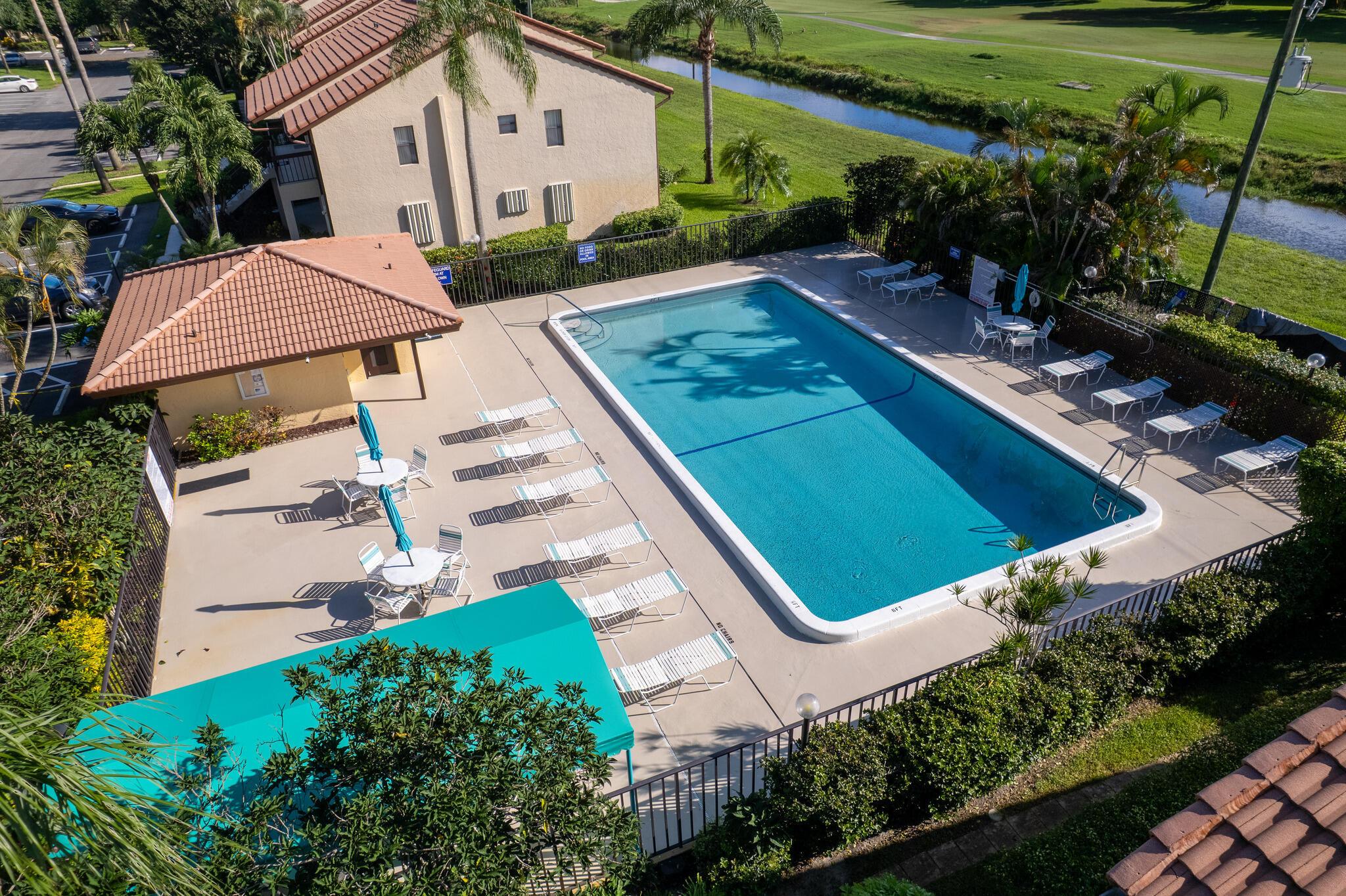 Lucerne Lakes Blvd E, Lake Worth, FL 33467