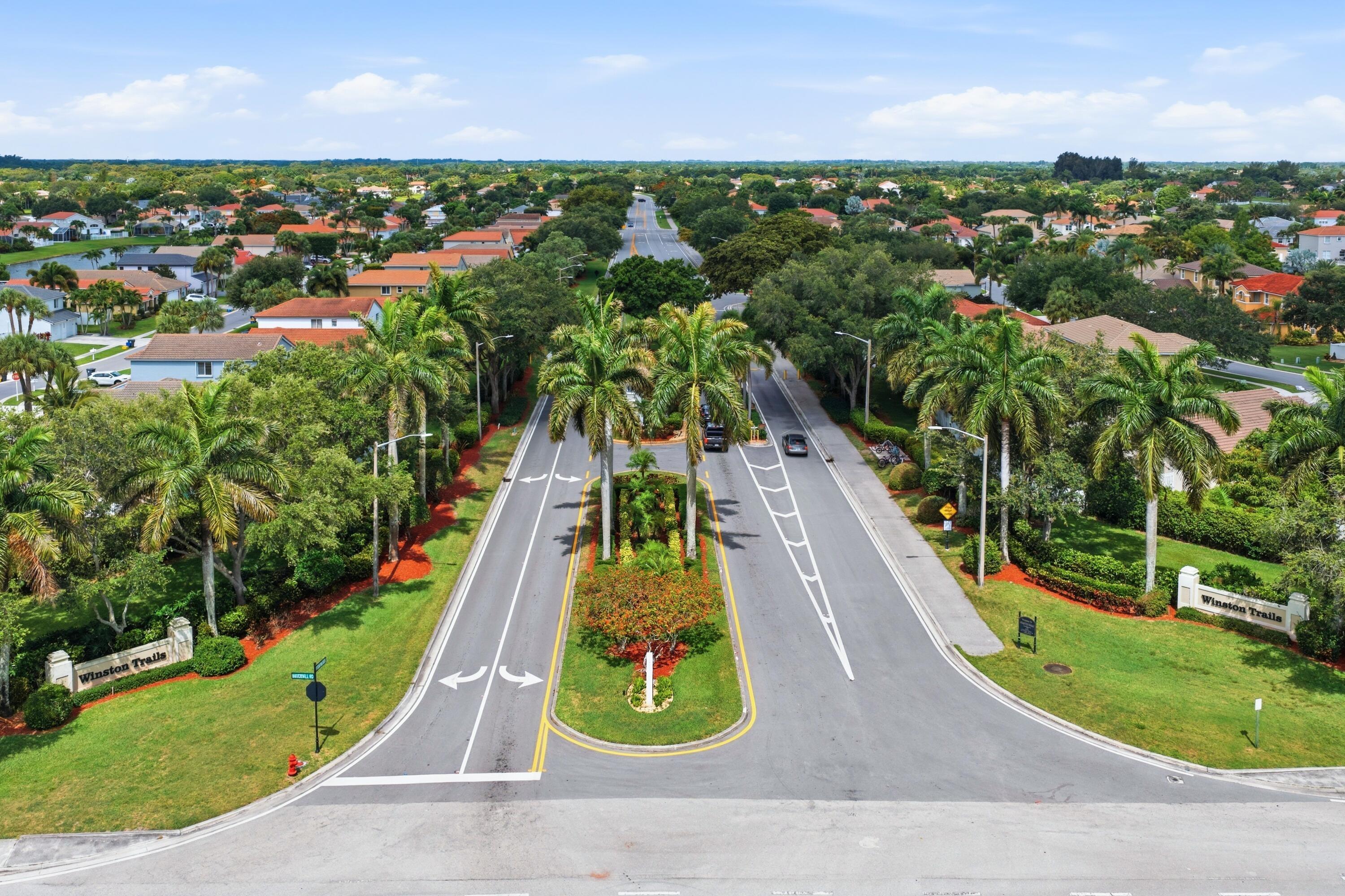 Oakmont Village Cir, Lake Worth, FL 33463