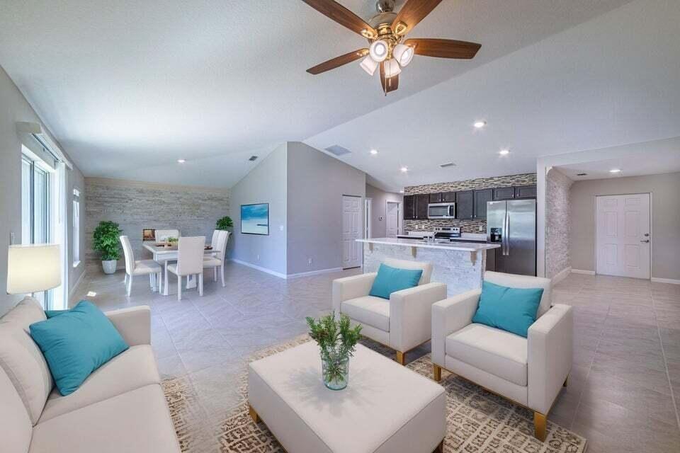 Se Maslan Ave, Port Saint Lucie, FL 34952