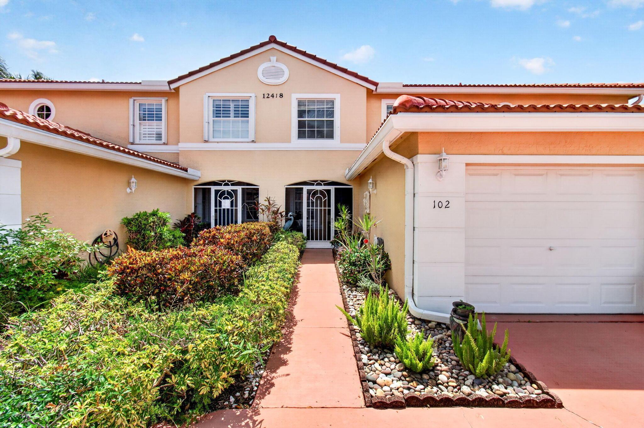 Crystal Pointe Dr, Boynton Beach, FL 33437