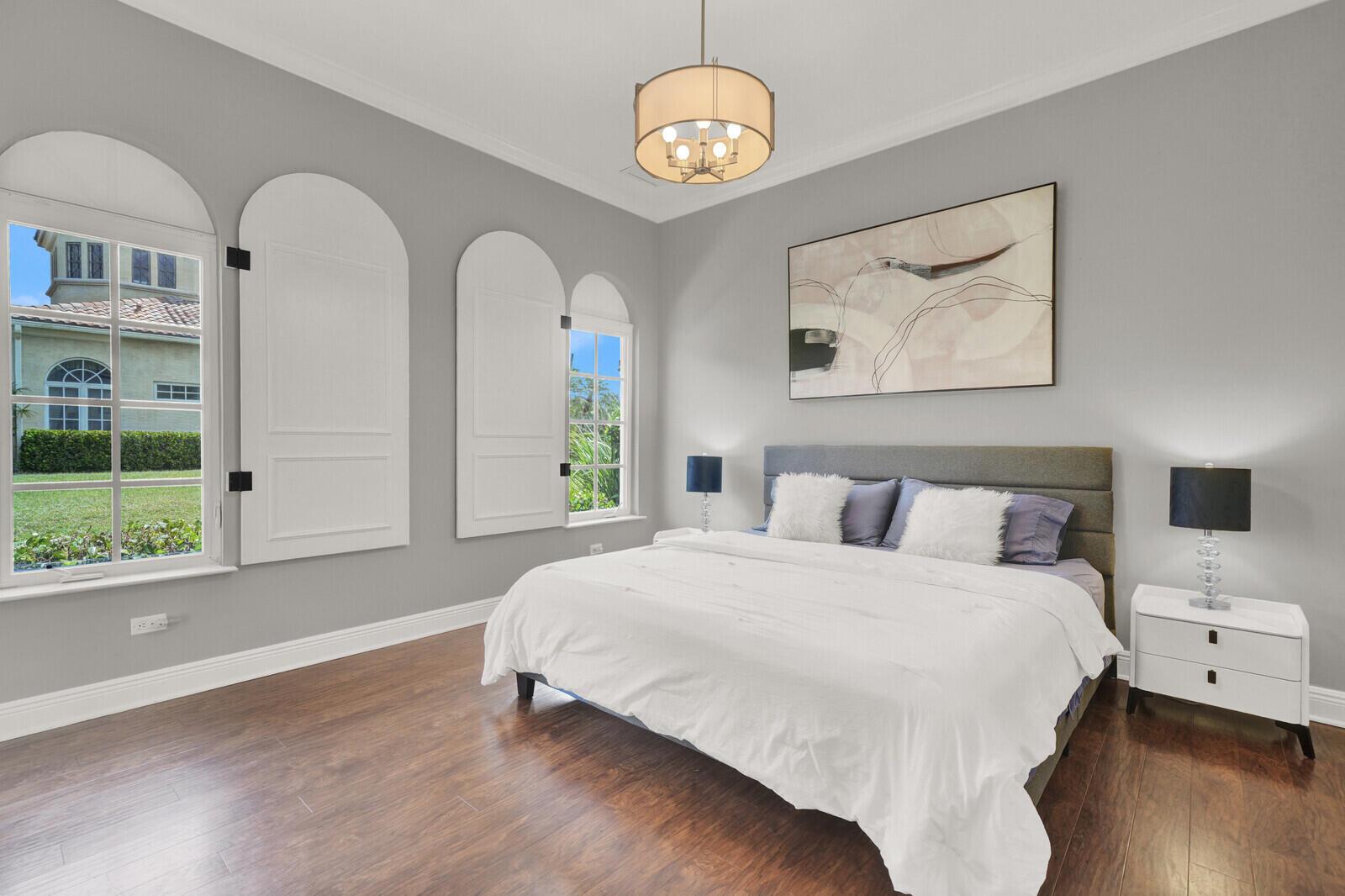 Se Bella Strano, Port Saint Lucie, FL 34984