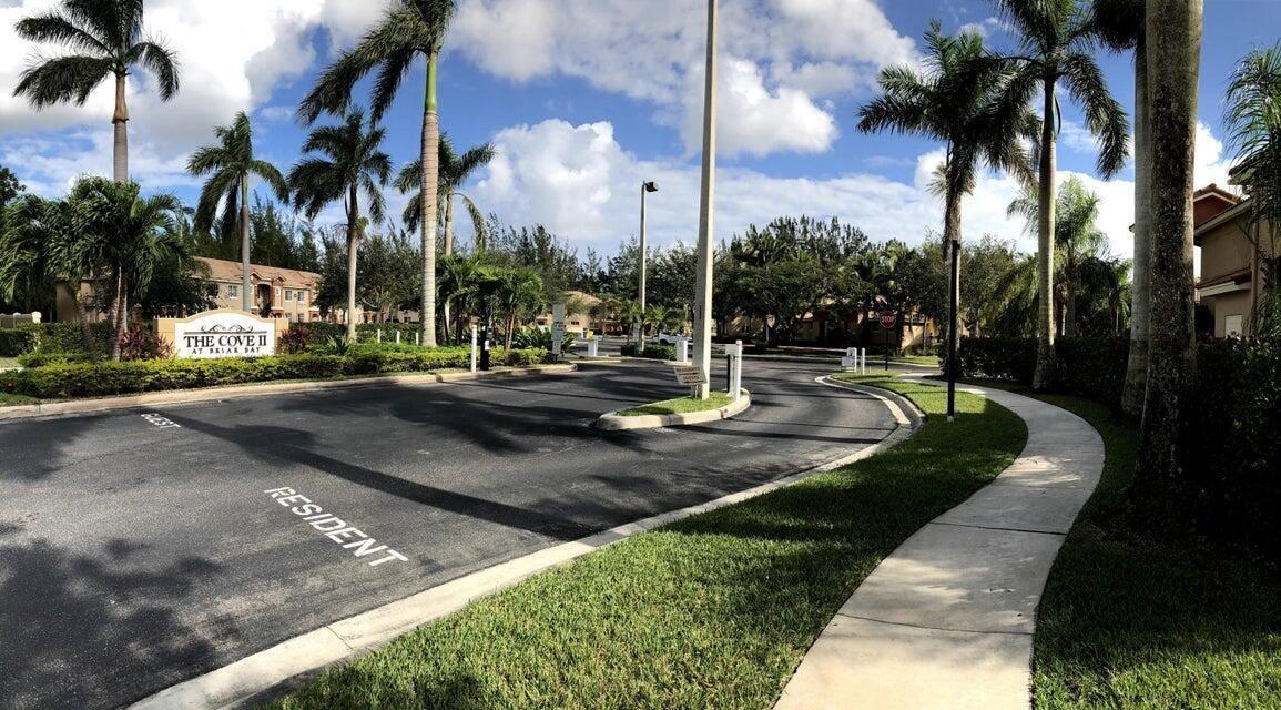 N Jog Rd, West Palm Beach, FL 33411
