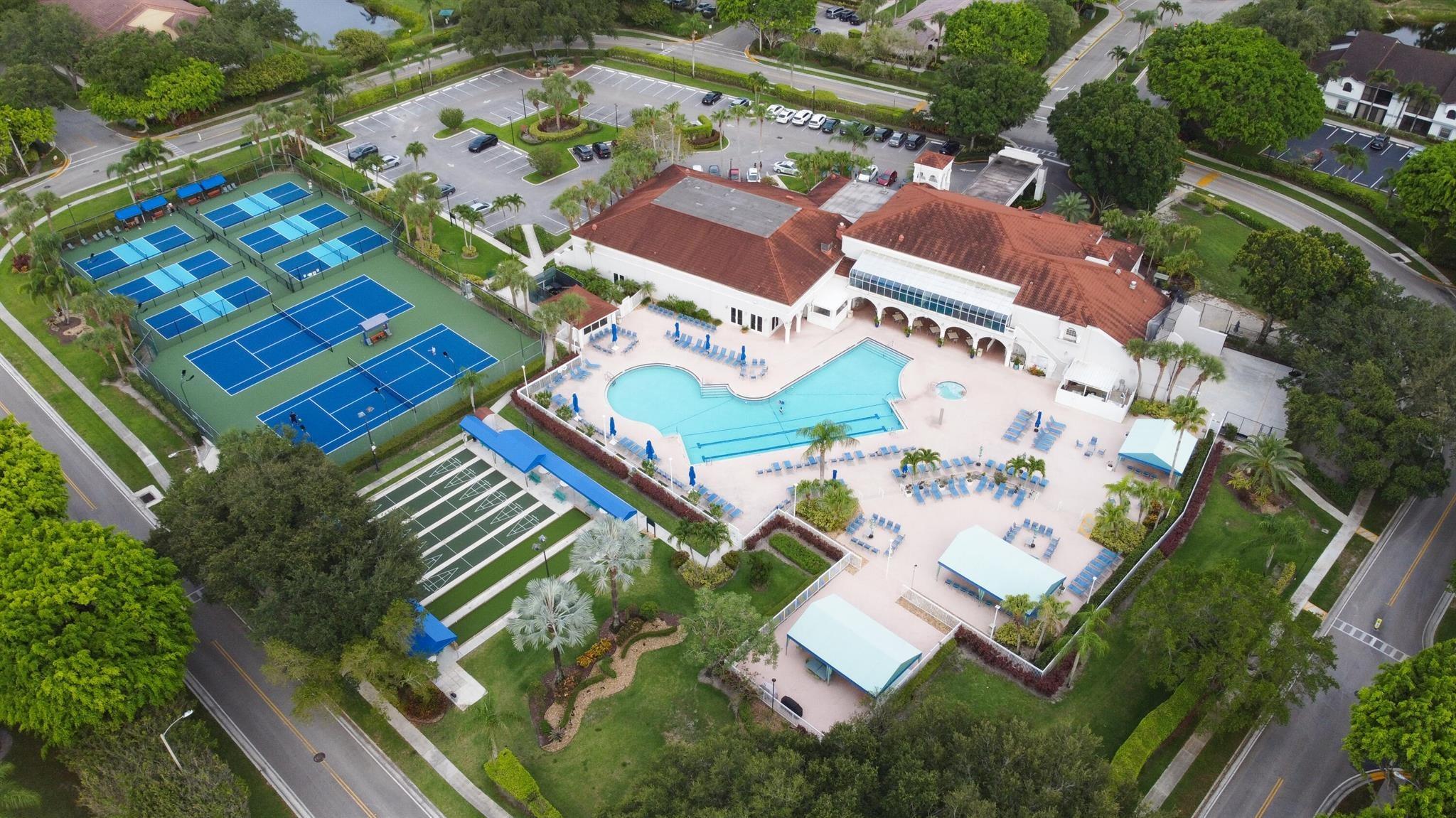 Floria Dr, Boynton Beach, FL 33437