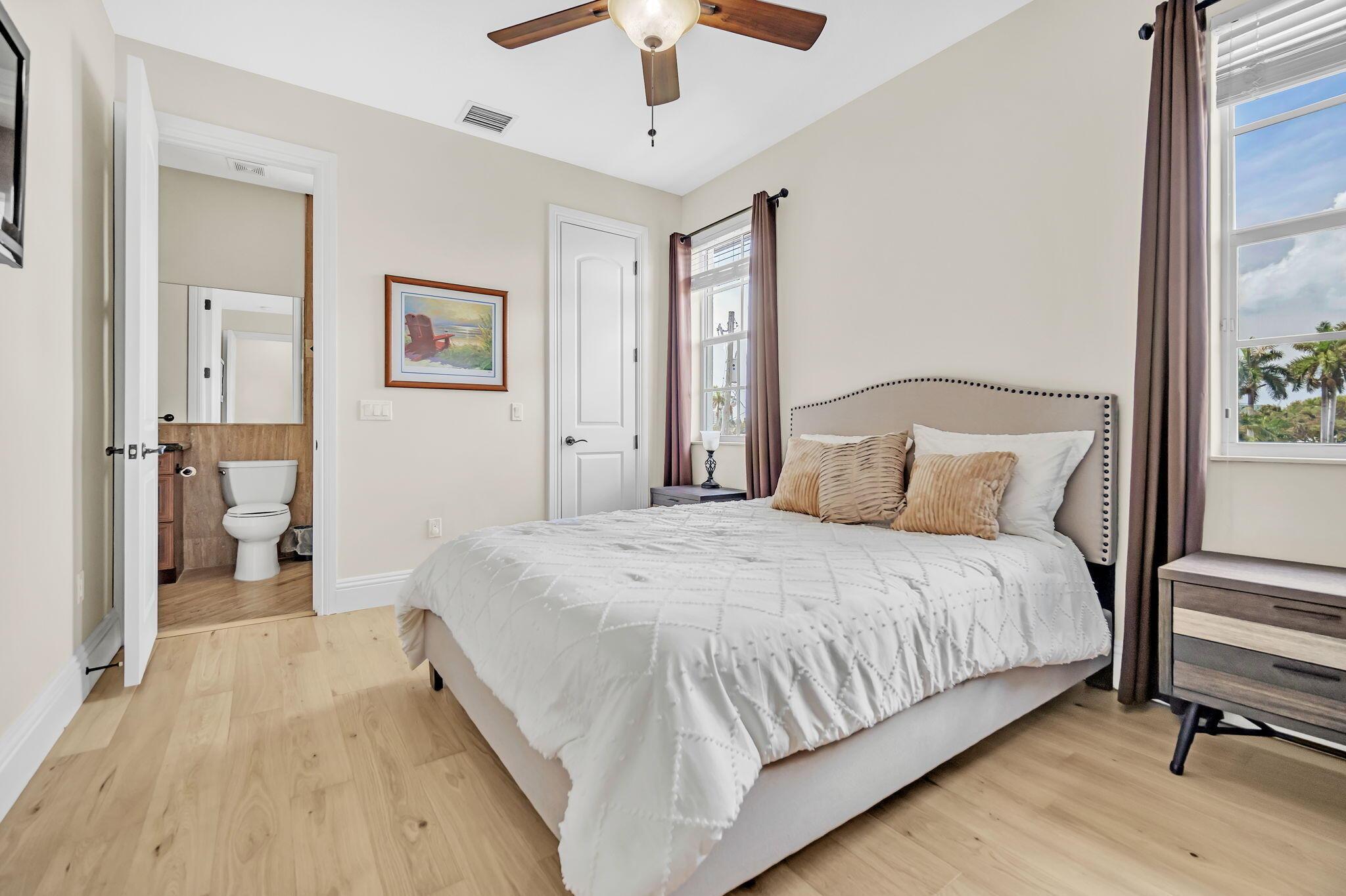 Ne 27th Way, Pompano Beach, FL 33062