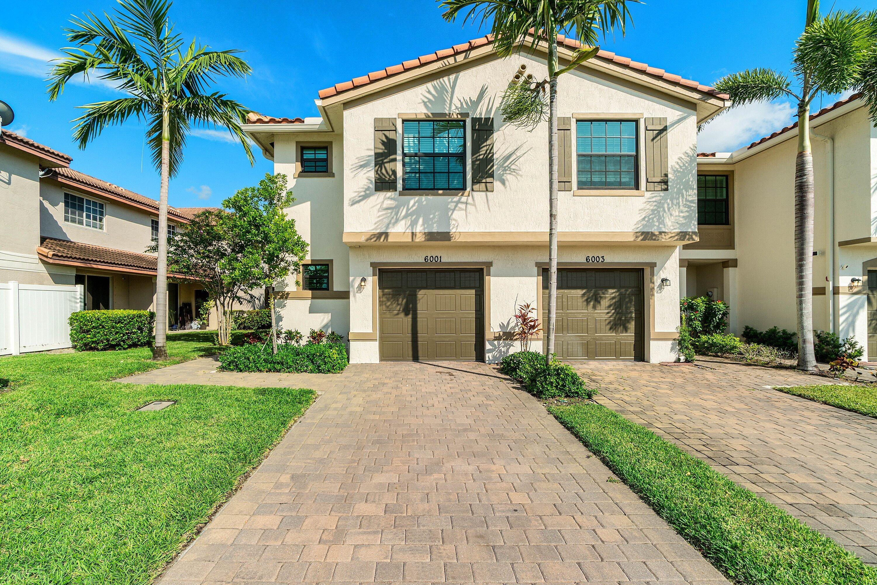 Woods Edge Cir, Riviera Beach, FL 33410