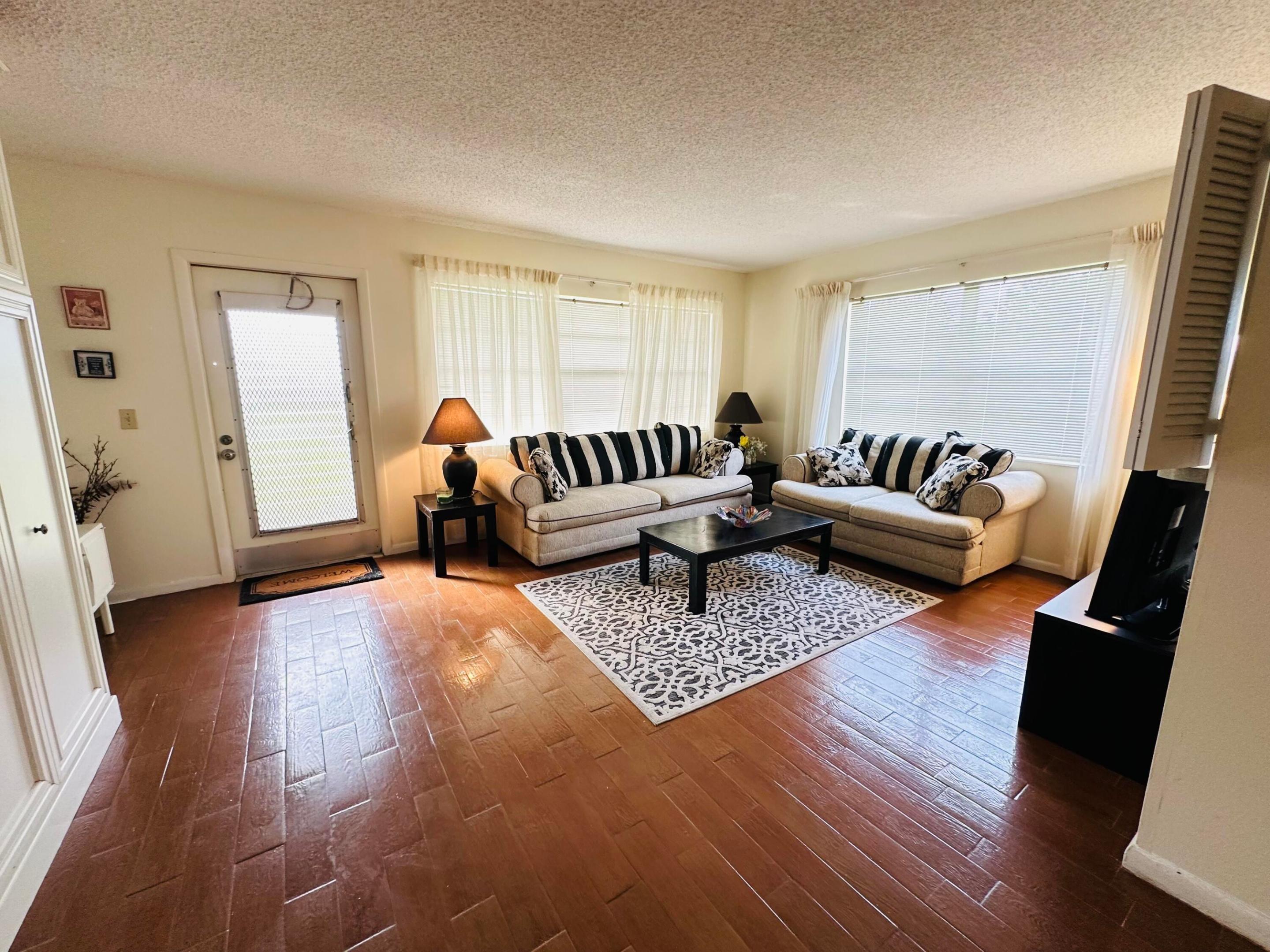 Grantham D, Deerfield Beach, FL 33442