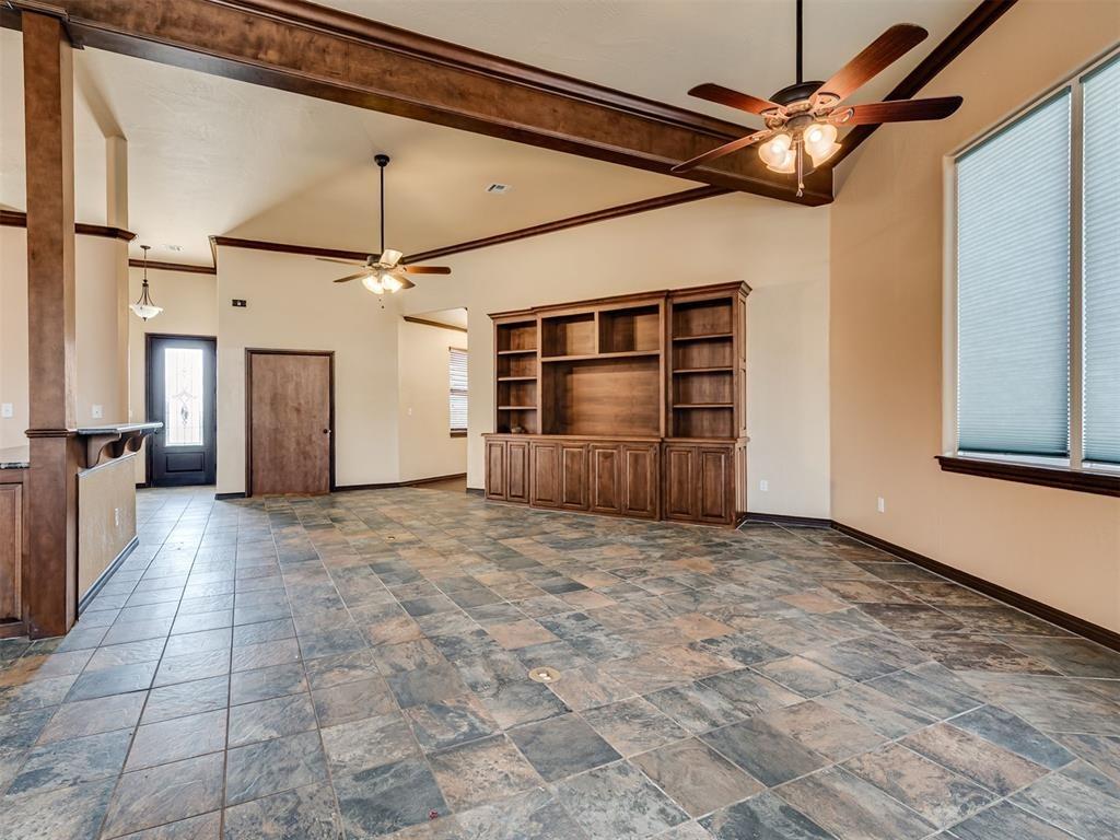 N Hogan Ave, Guthrie, OK 73044