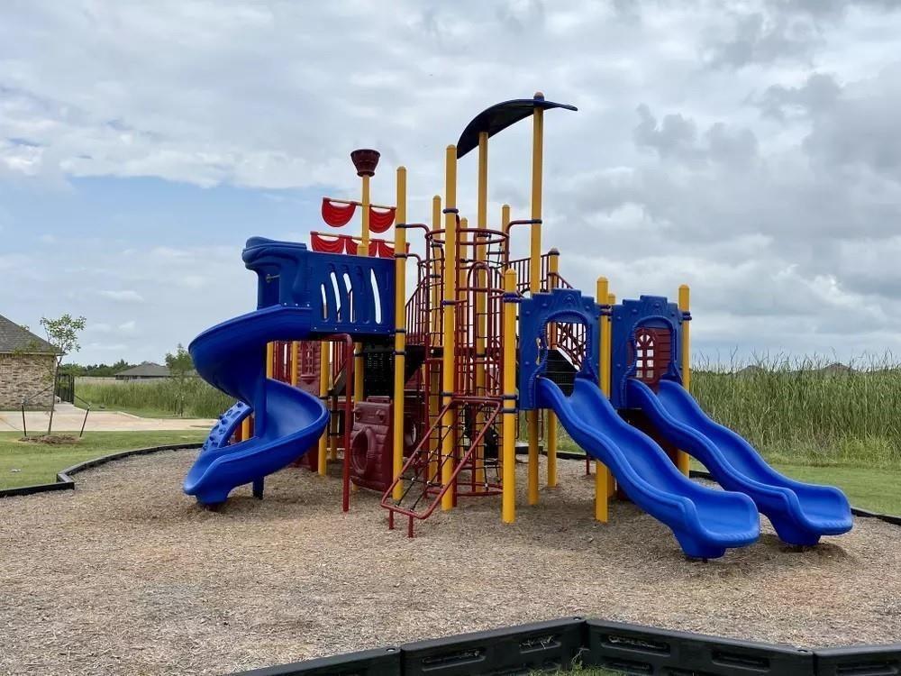 Brookville Dr, Edmond, OK 73012