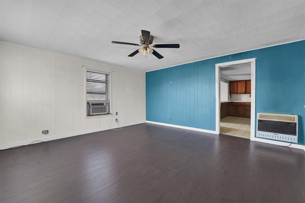 E Cleveland St, Mangum, OK 73554