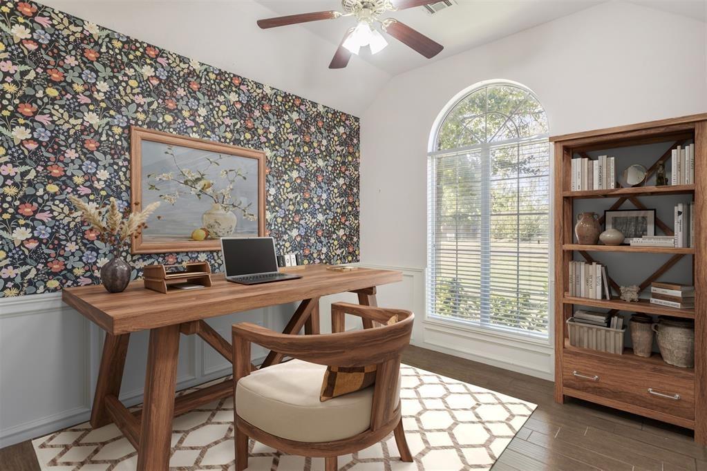 Equestrian Ct, Edmond, OK 73034