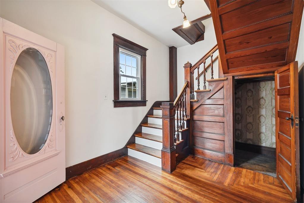 S Barker Ave, El Reno, OK 73036