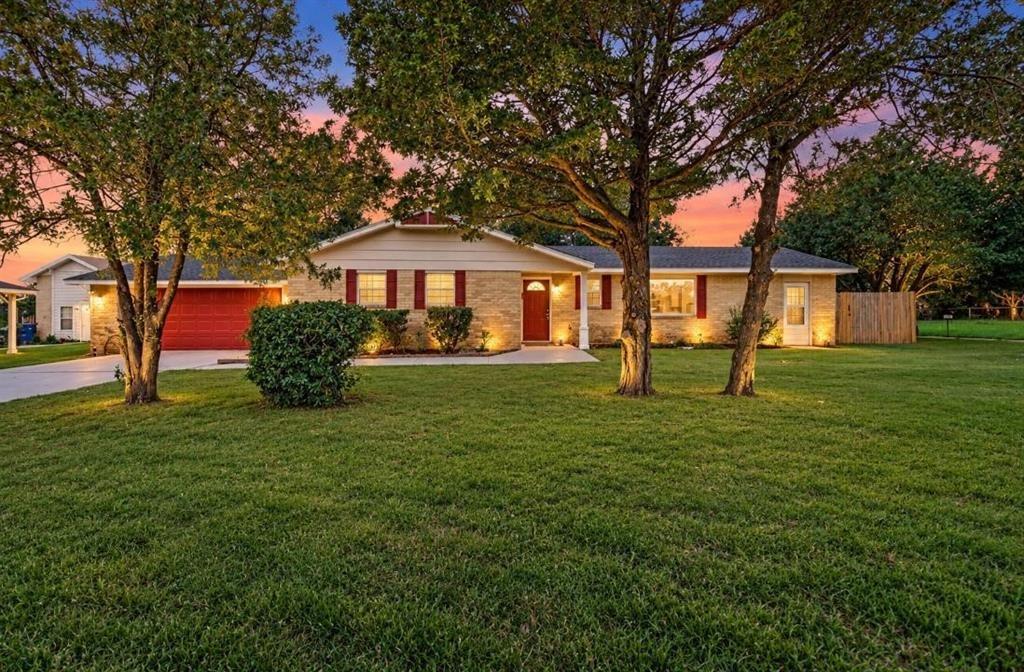 E Vilas Ave, Guthrie, OK 73044