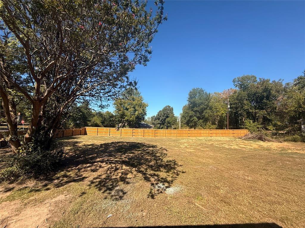 Allen St, Broken Bow, OK 74728