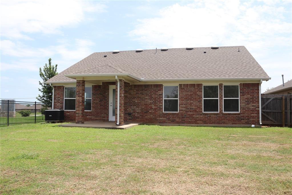 Nw 20th St, Yukon, OK 73099