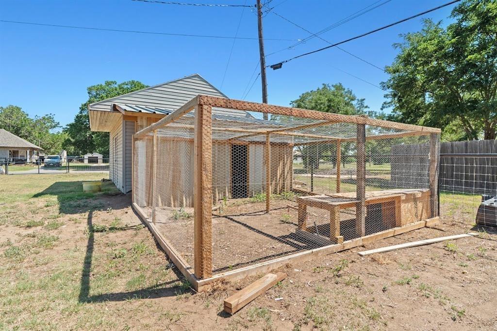 N Burford Ave, Watonga, OK 73772