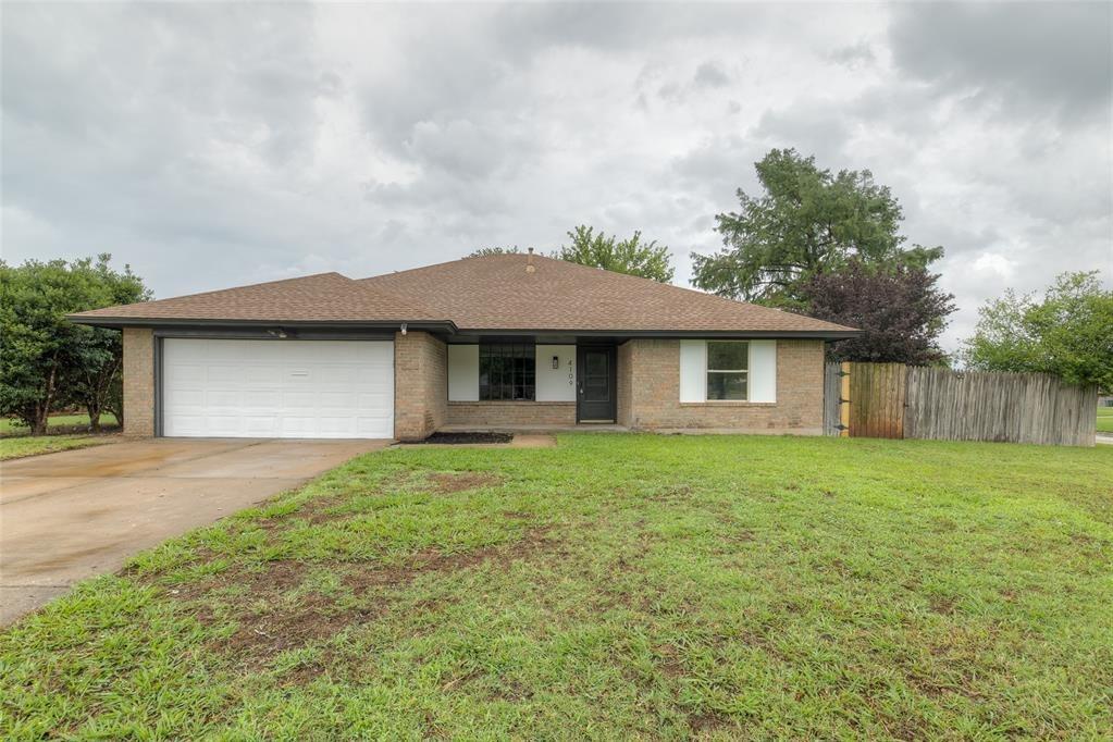 Angela Cir, Del City, OK 73115