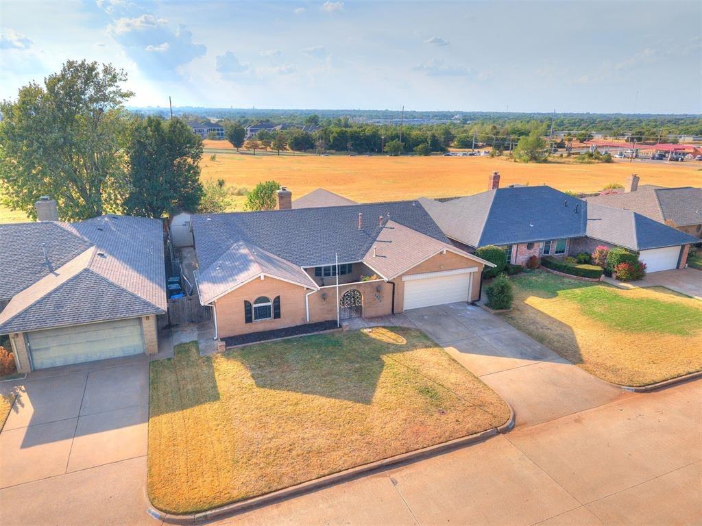 N Ridgewood Dr, Midwest City, OK 73110