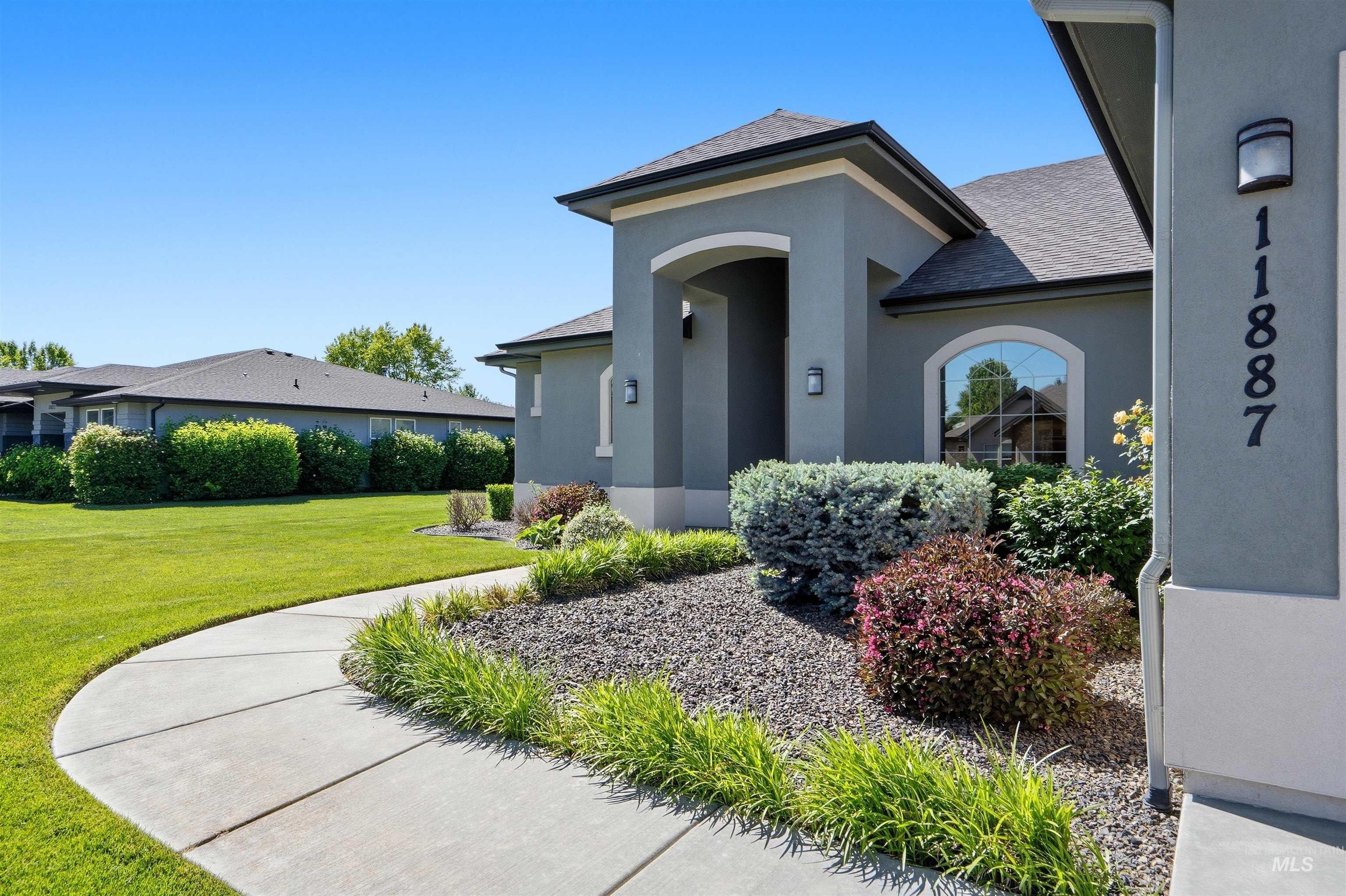 W Pinewood River Ln, Star, ID 83669