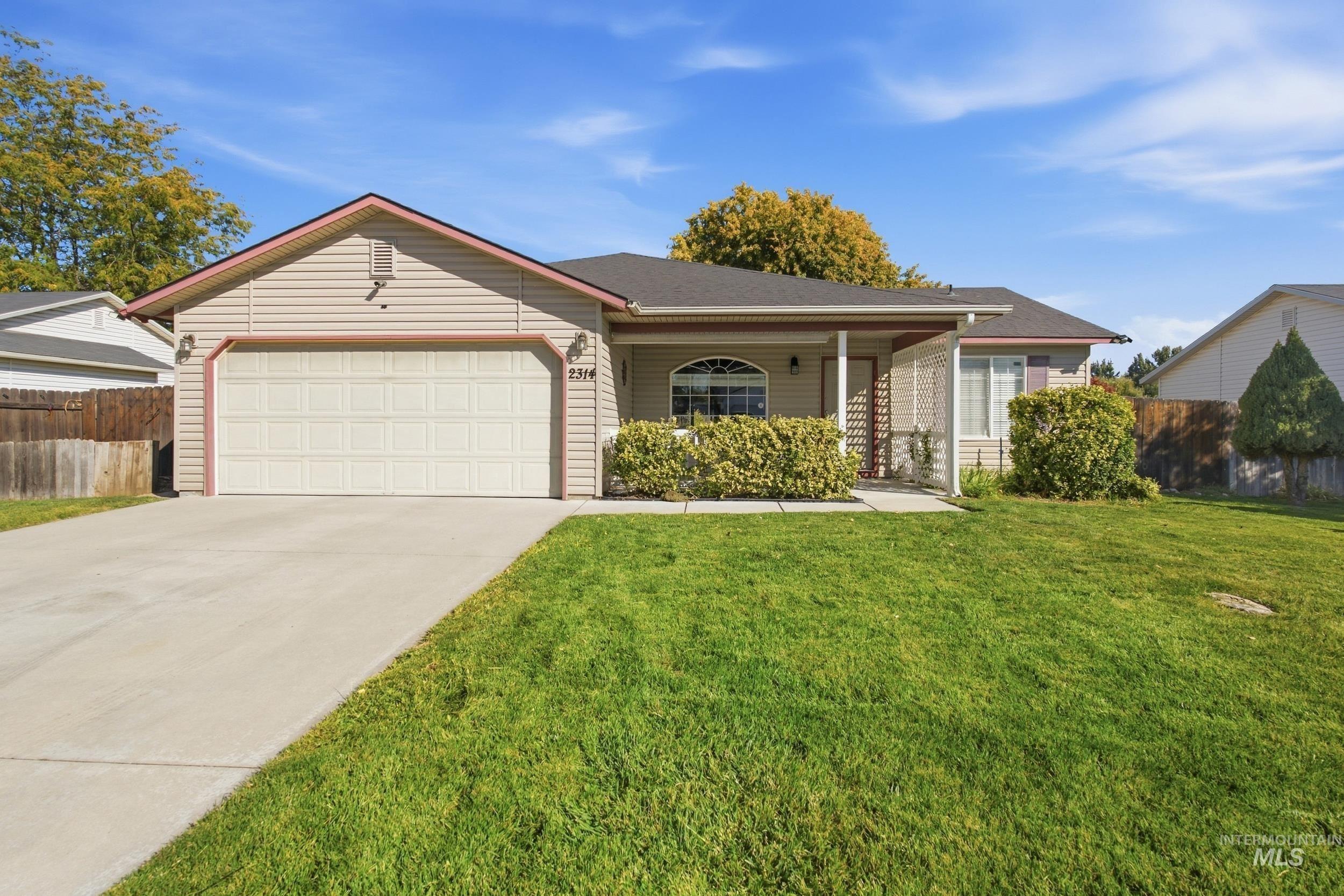 W Sweetbay Ave, Nampa, ID 83651