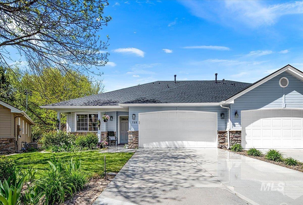 N Eagle Rd, Eagle, ID 83616