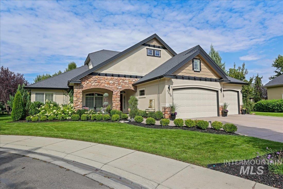 W Overlake Ct, Eagle, ID 83616