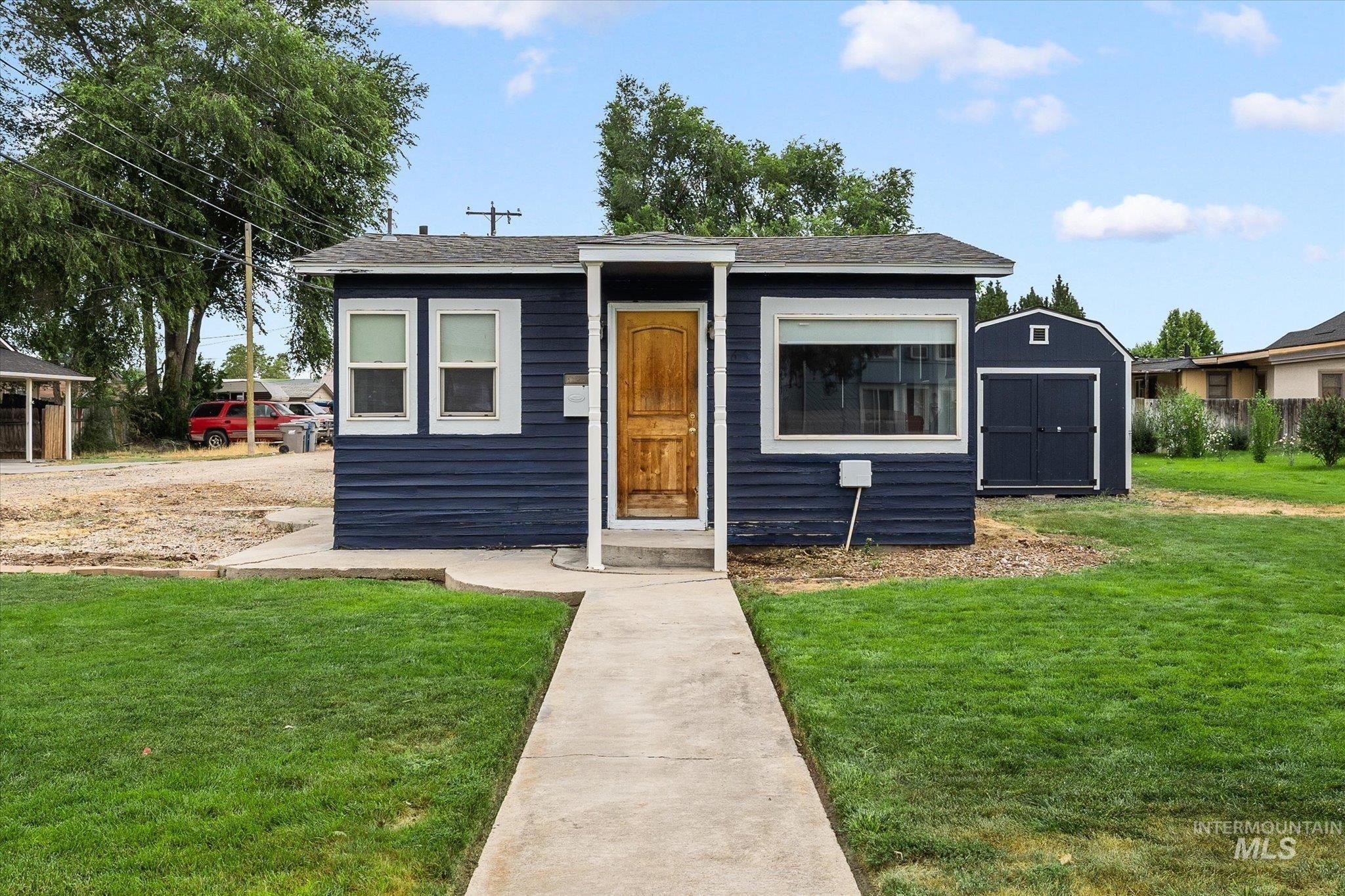 E Sherman Ave, Nampa, ID 83686