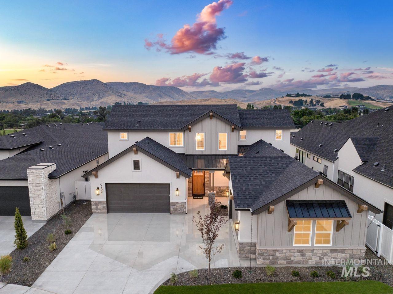 W Sooty Grouse Ct, Boise, ID 83714