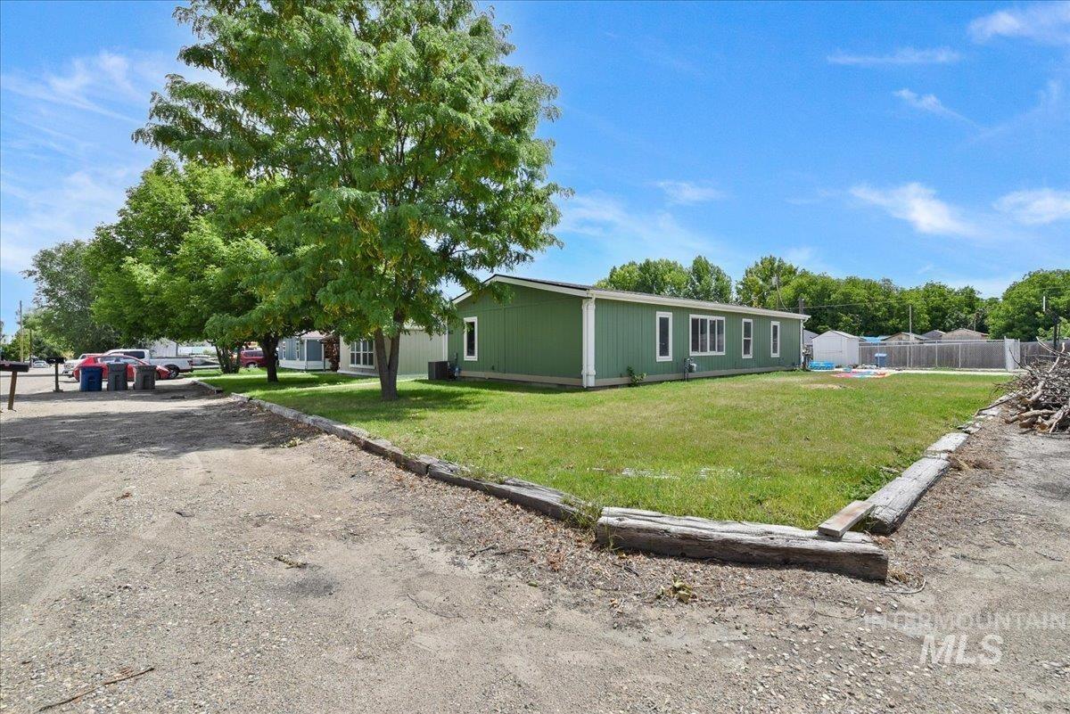 4th Ave N, Nampa, ID 83687