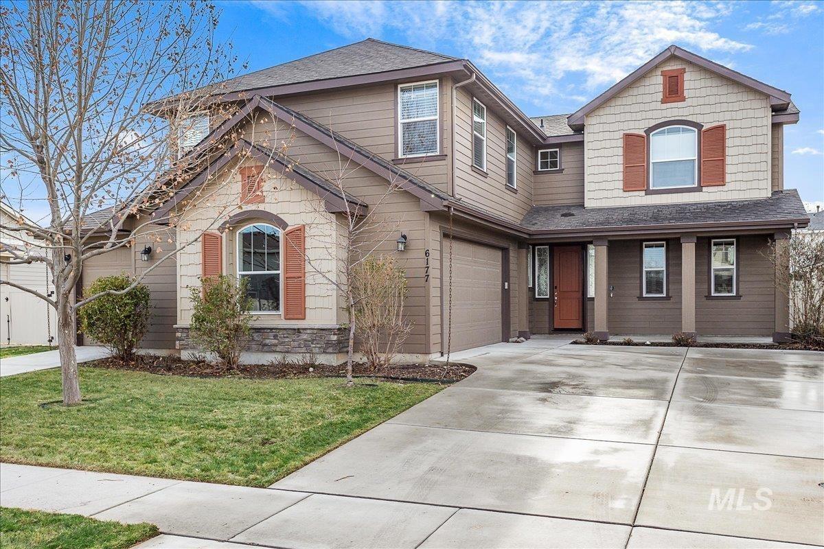 E Canyon Crossing Dr, Nampa, ID 83687