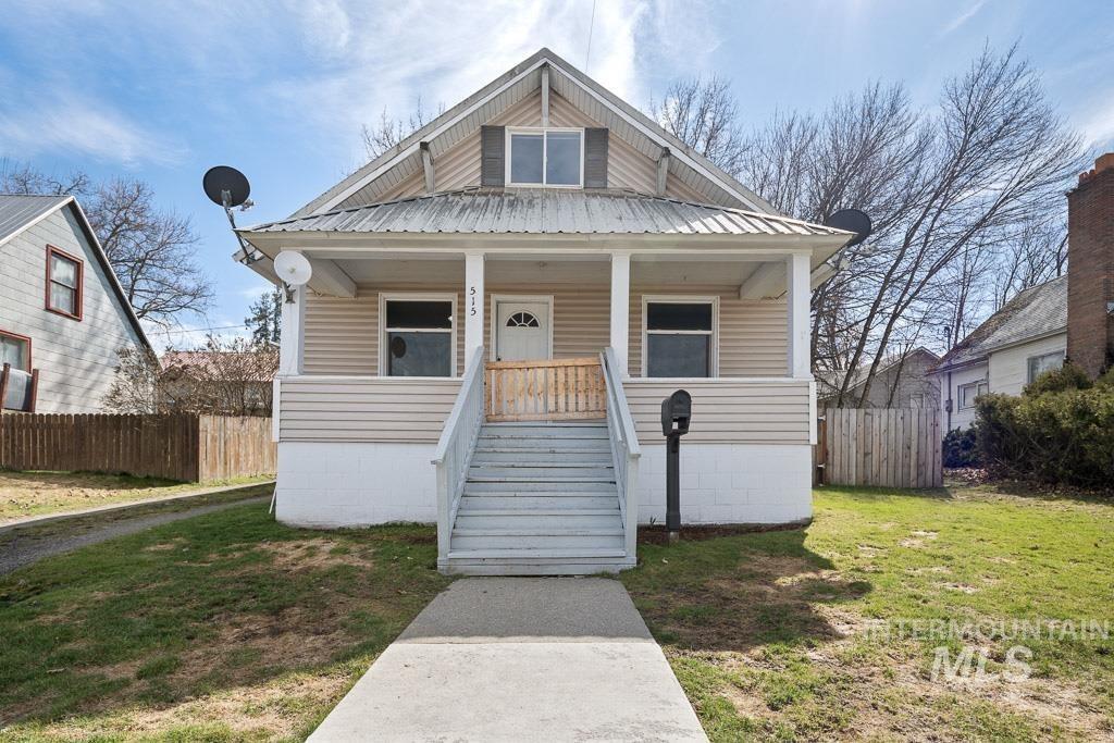 W College Ave, Saint Maries, ID 83861