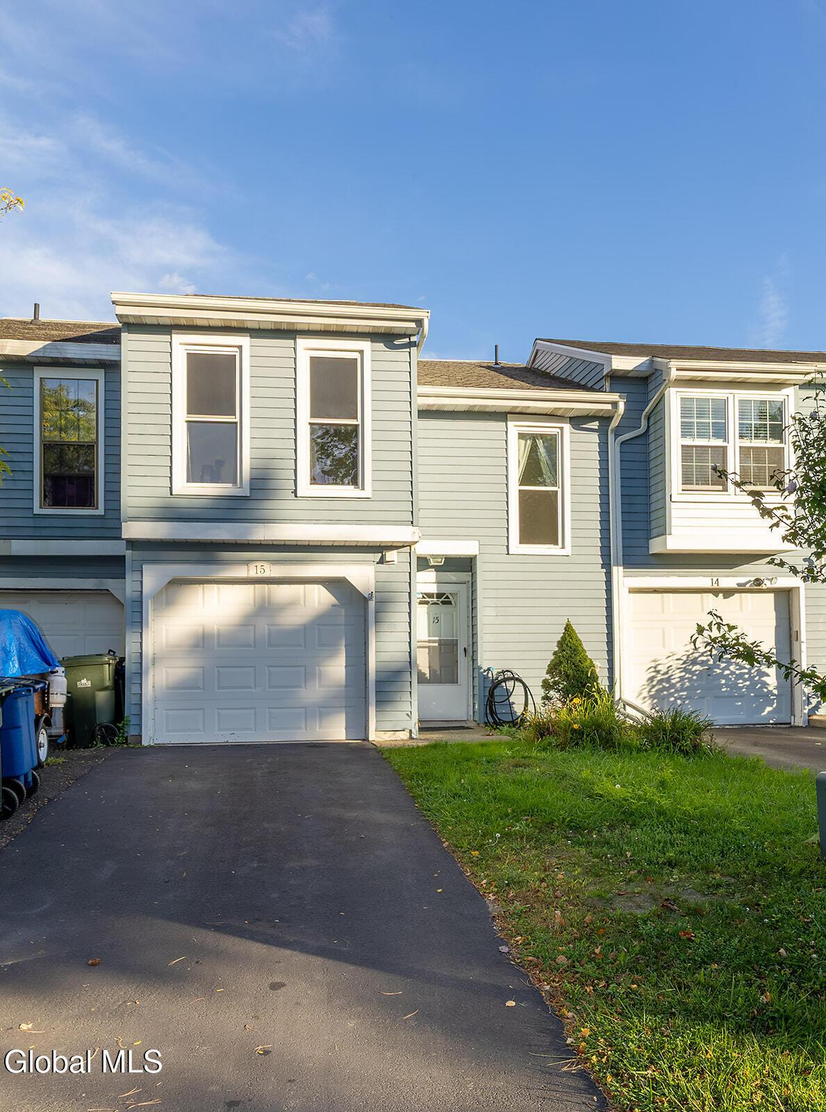 Fox Hollow Sq, Cohoes, NY 12047